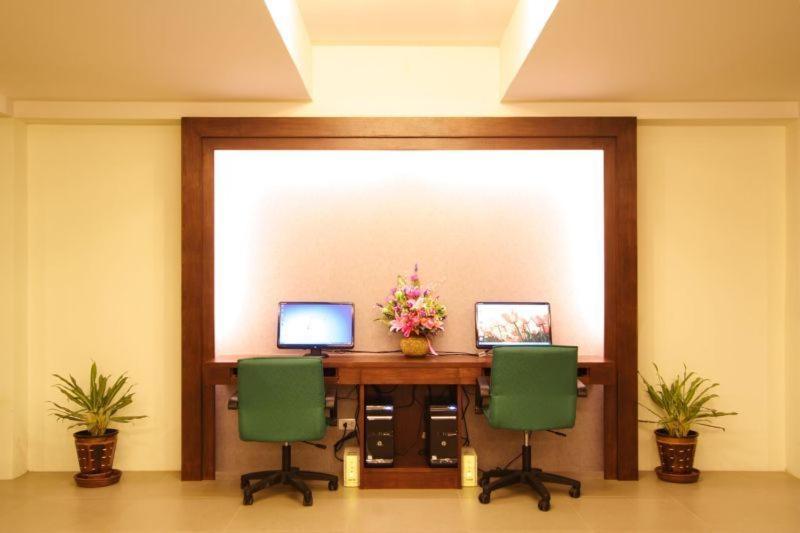 Kalim Beach Place Patong Экстерьер фото