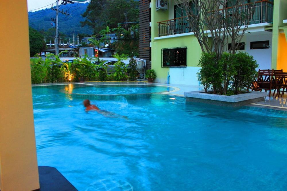 Kalim Beach Place Patong Экстерьер фото