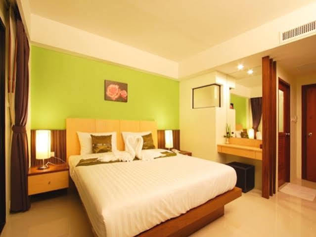 Kalim Beach Place Patong Экстерьер фото